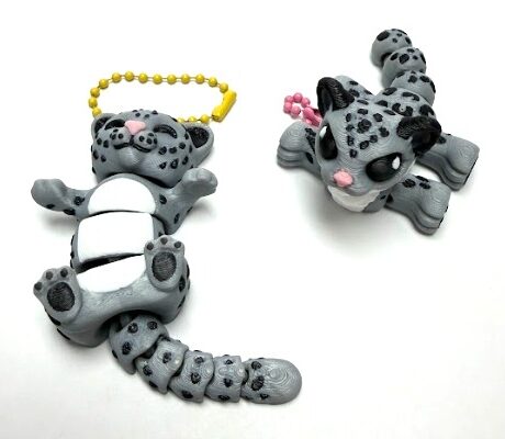 snow-leopard-flexi-keychain-pair-iso